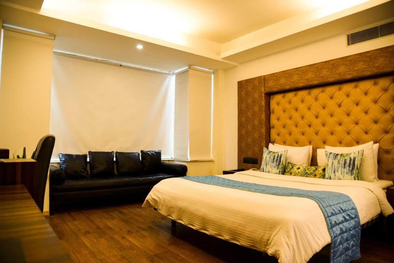 Virohaa Hotel New Delhi Eksteriør billede